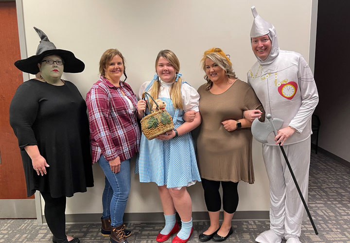 Bank of Tennessee employees Wizard of Oz Halloween costumes.
